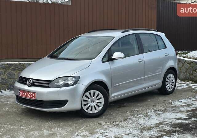 Серый Фольксваген Гольф Плюс, объемом двигателя 1.6 л и пробегом 113 тыс. км за 9899 $, фото 1 на Automoto.ua