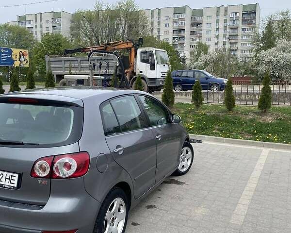 Серый Фольксваген Гольф Плюс, объемом двигателя 0 л и пробегом 226 тыс. км за 7900 $, фото 1 на Automoto.ua