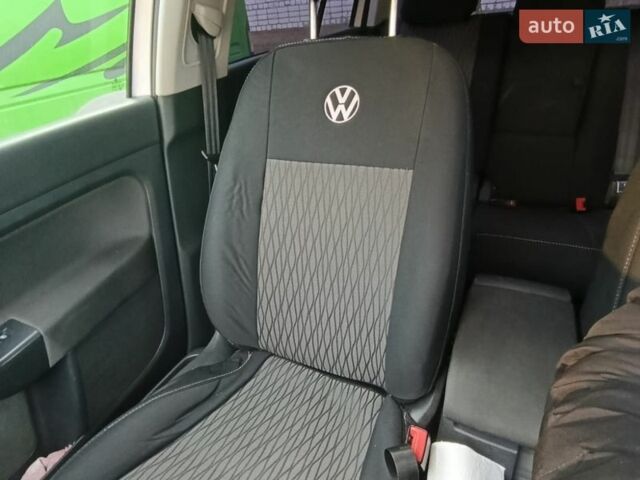 Серый Фольксваген Гольф Плюс, объемом двигателя 1.6 л и пробегом 240 тыс. км за 7500 $, фото 1 на Automoto.ua