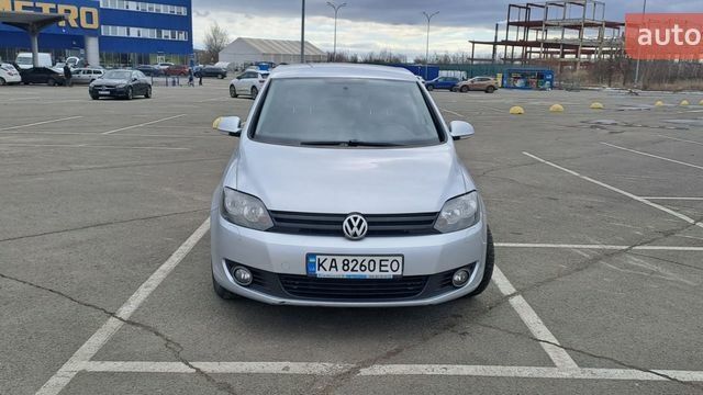 Серый Фольксваген Гольф Плюс, объемом двигателя 1.42 л и пробегом 160 тыс. км за 7600 $, фото 1 на Automoto.ua