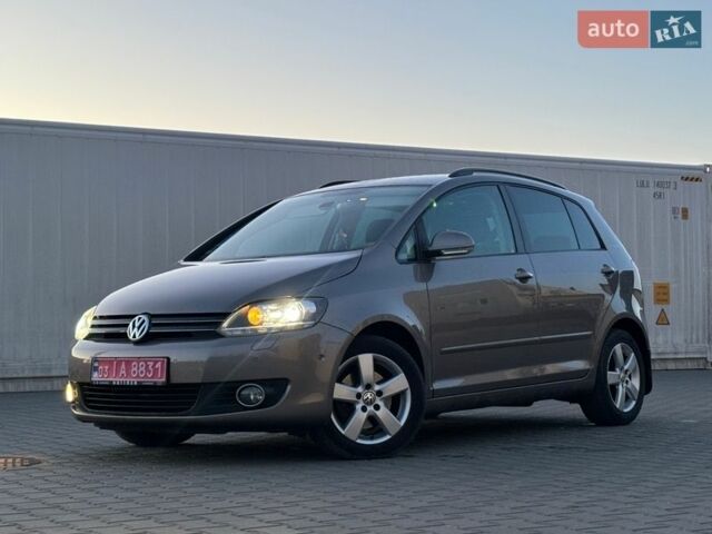 Серый Фольксваген Гольф Плюс, объемом двигателя 1.4 л и пробегом 115 тыс. км за 8900 $, фото 1 на Automoto.ua