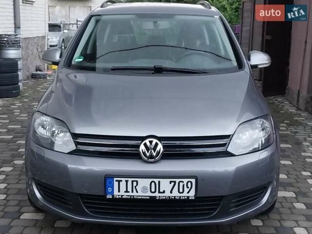 Сірий Фольксваген Golf Plus, об'ємом двигуна 1.6 л та пробігом 224 тис. км за 8500 $, фото 1 на Automoto.ua