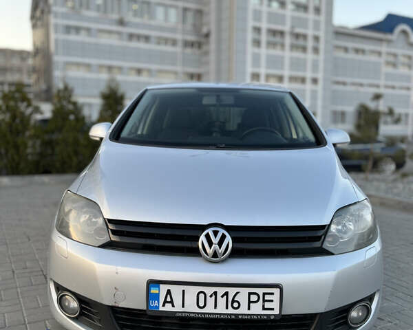 Серый Фольксваген Гольф Плюс, объемом двигателя 1.39 л и пробегом 170 тыс. км за 7500 $, фото 1 на Automoto.ua