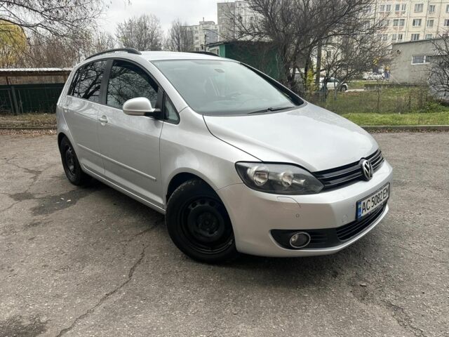 Серый Фольксваген Гольф Плюс, объемом двигателя 1.6 л и пробегом 245 тыс. км за 10200 $, фото 1 на Automoto.ua