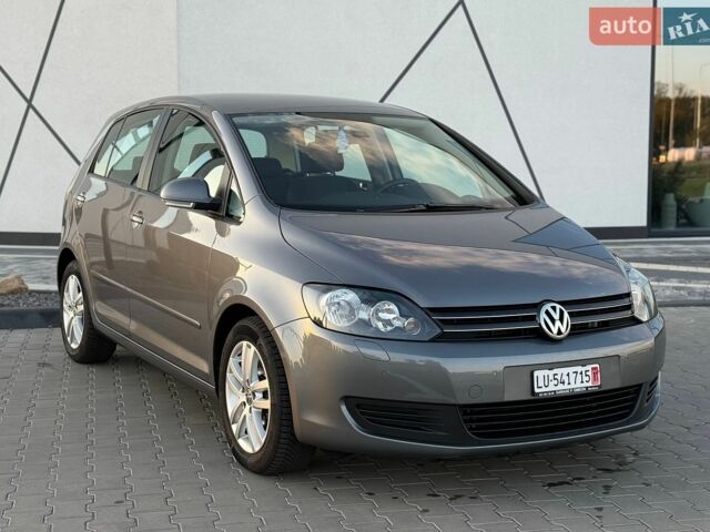 Сірий Фольксваген Golf Plus, об'ємом двигуна 1.4 л та пробігом 127 тис. км за 10999 $, фото 1 на Automoto.ua