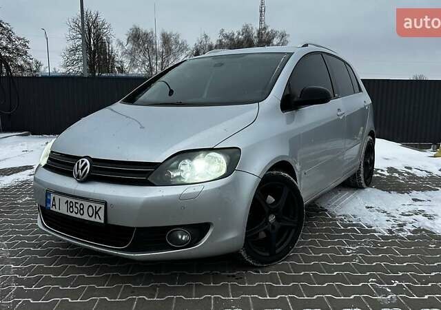 Серый Фольксваген Гольф Плюс, объемом двигателя 1.6 л и пробегом 290 тыс. км за 5900 $, фото 1 на Automoto.ua