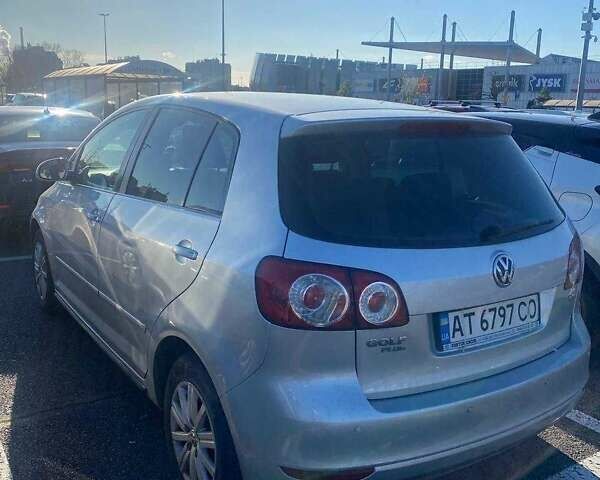 Серый Фольксваген Гольф Плюс, объемом двигателя 1.6 л и пробегом 181 тыс. км за 9900 $, фото 1 на Automoto.ua