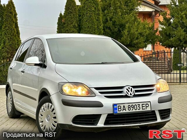 Сірий Фольксваген Golf Plus, об'ємом двигуна 1.4 л та пробігом 201 тис. км за 5100 $, фото 1 на Automoto.ua