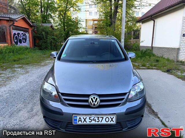 Сірий Фольксваген Golf Plus, об'ємом двигуна 1.4 л та пробігом 220 тис. км за 5500 $, фото 1 на Automoto.ua