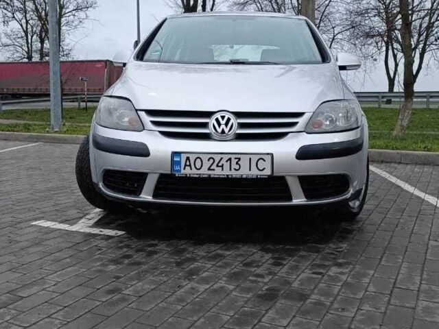 Сірий Фольксваген Golf Plus, об'ємом двигуна 1.6 л та пробігом 205 тис. км за 5200 $, фото 1 на Automoto.ua