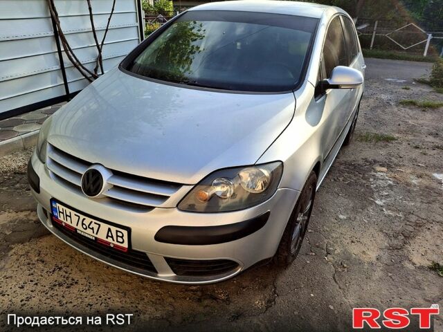 Сірий Фольксваген Golf Plus, об'ємом двигуна 1.6 л та пробігом 220 тис. км за 5200 $, фото 1 на Automoto.ua