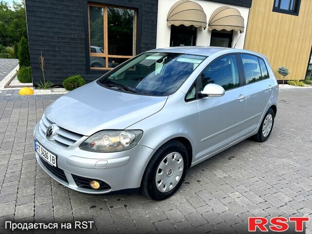 Сірий Фольксваген Golf Plus, об'ємом двигуна 1.6 л та пробігом 202 тис. км за 4600 $, фото 1 на Automoto.ua