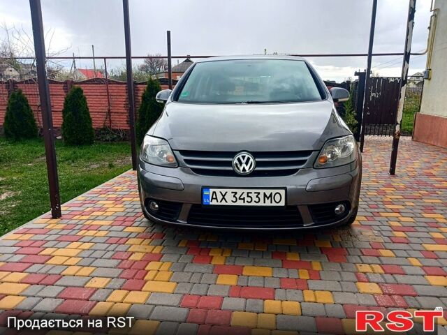Сірий Фольксваген Golf Plus, об'ємом двигуна 1.4 л та пробігом 222 тис. км за 5100 $, фото 1 на Automoto.ua