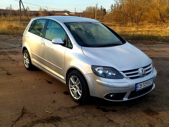 Сірий Фольксваген Golf Plus, об'ємом двигуна 1.6 л та пробігом 211 тис. км за 6400 $, фото 1 на Automoto.ua