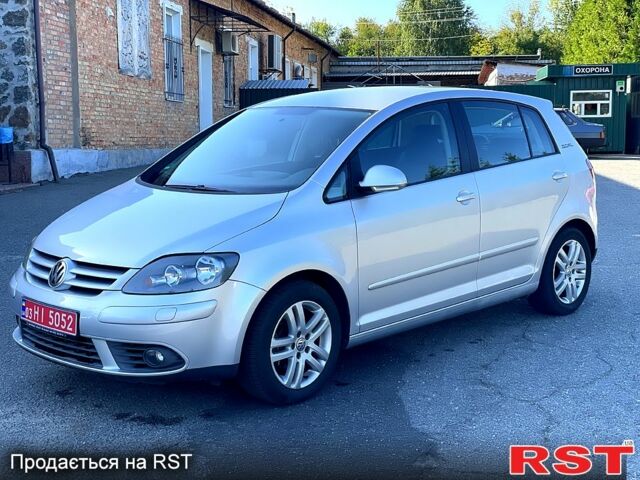 Сірий Фольксваген Golf Plus, об'ємом двигуна 1.6 л та пробігом 235 тис. км за 7200 $, фото 1 на Automoto.ua