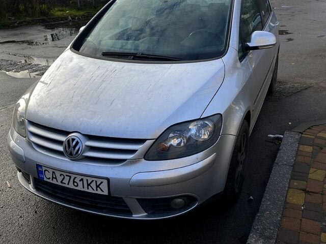 Сірий Фольксваген Golf Plus, об'ємом двигуна 1.6 л та пробігом 157 тис. км за 7000 $, фото 1 на Automoto.ua