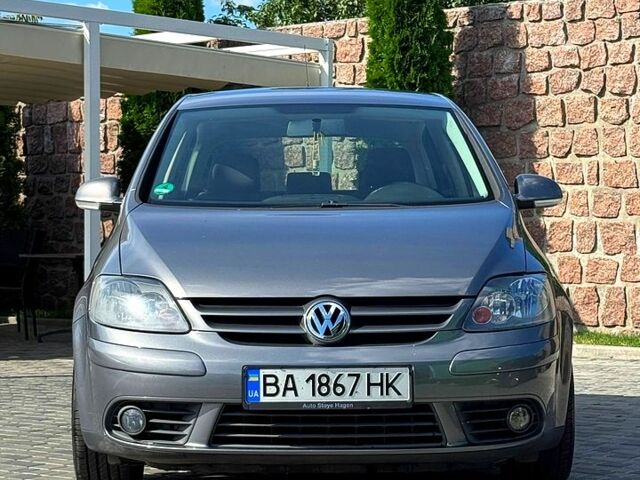 Сірий Фольксваген Golf Plus, об'ємом двигуна 1.4 л та пробігом 217 тис. км за 7200 $, фото 1 на Automoto.ua