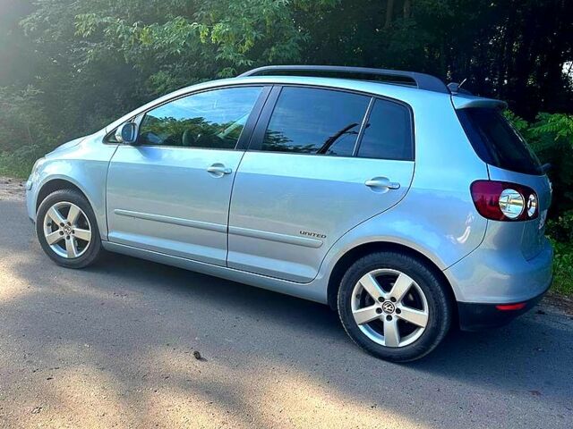 Сірий Фольксваген Golf Plus, об'ємом двигуна 1.6 л та пробігом 189 тис. км за 6500 $, фото 1 на Automoto.ua