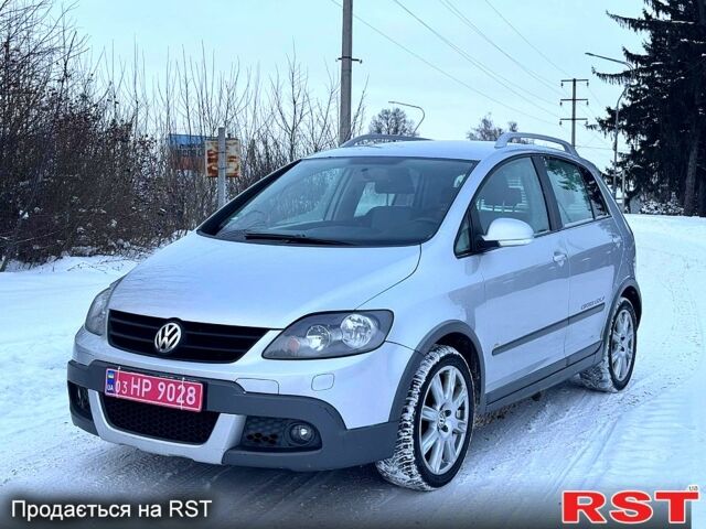 Серый Фольксваген Гольф Плюс, объемом двигателя 1.4 л и пробегом 17200 тыс. км за 7700 $, фото 1 на Automoto.ua