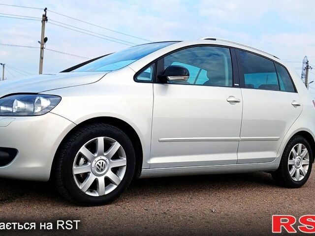 Сірий Фольксваген Golf Plus, об'ємом двигуна 1.6 л та пробігом 245 тис. км за 7700 $, фото 1 на Automoto.ua