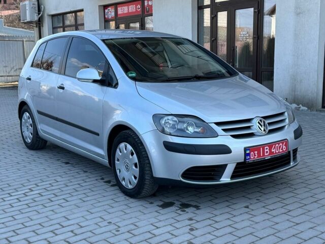Сірий Фольксваген Golf Plus, об'ємом двигуна 1.4 л та пробігом 195 тис. км за 5600 $, фото 1 на Automoto.ua
