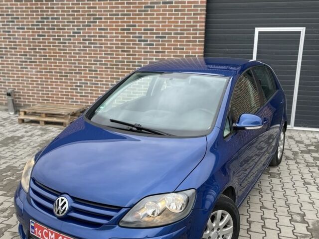 Синий Фольксваген Гольф Плюс, объемом двигателя 1.6 л и пробегом 230 тыс. км за 5200 $, фото 1 на Automoto.ua