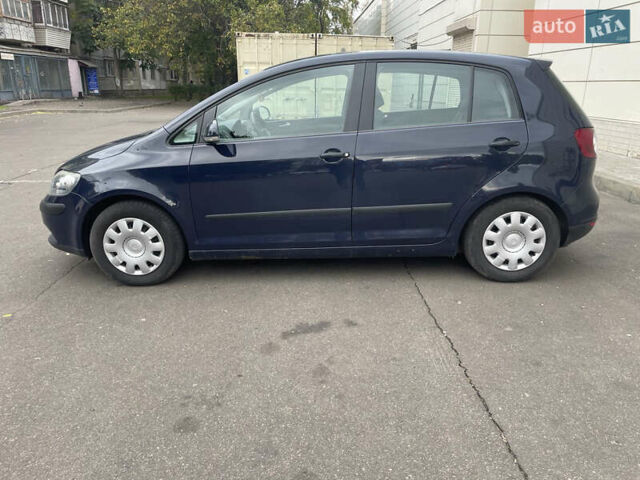 Синий Фольксваген Гольф Плюс, объемом двигателя 1.4 л и пробегом 122 тыс. км за 5200 $, фото 1 на Automoto.ua