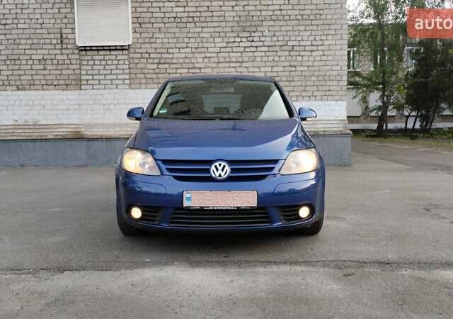 Синий Фольксваген Гольф Плюс, объемом двигателя 1.6 л и пробегом 205 тыс. км за 4600 $, фото 1 на Automoto.ua
