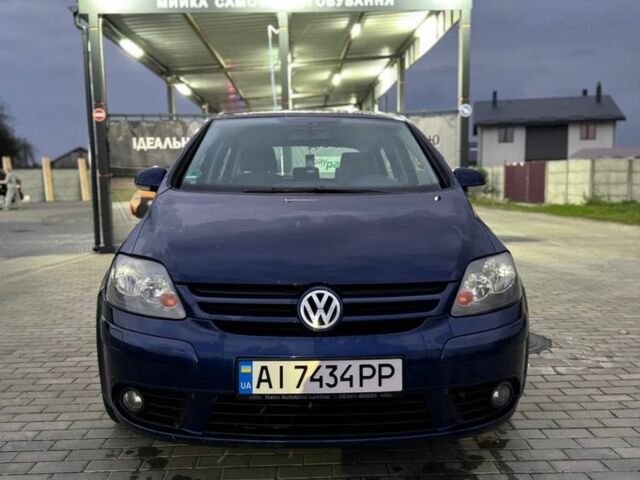 Синий Фольксваген Гольф Плюс, объемом двигателя 1.6 л и пробегом 238 тыс. км за 5800 $, фото 1 на Automoto.ua