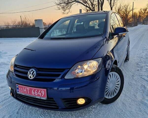 Синий Фольксваген Гольф Плюс, объемом двигателя 1.4 л и пробегом 198 тыс. км за 5200 $, фото 1 на Automoto.ua