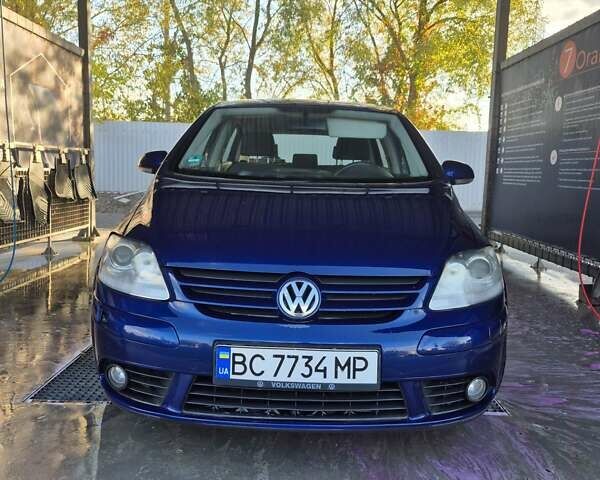 Синий Фольксваген Гольф Плюс, объемом двигателя 1.6 л и пробегом 140 тыс. км за 7500 $, фото 1 на Automoto.ua