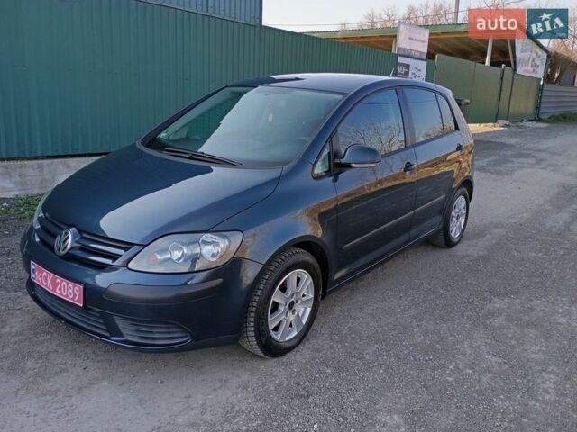 Синий Фольксваген Гольф Плюс, объемом двигателя 1.6 л и пробегом 225 тыс. км за 5500 $, фото 1 на Automoto.ua
