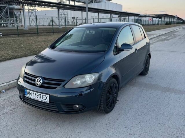 Синий Фольксваген Гольф Плюс, объемом двигателя 1.4 л и пробегом 245 тыс. км за 5200 $, фото 1 на Automoto.ua