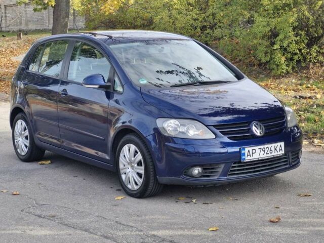 Синий Фольксваген Гольф Плюс, объемом двигателя 1.4 л и пробегом 269 тыс. км за 5900 $, фото 1 на Automoto.ua