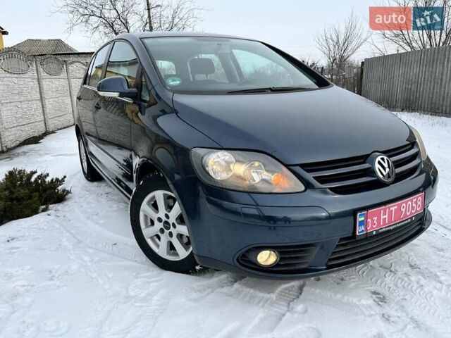 Синий Фольксваген Гольф Плюс, объемом двигателя 1.6 л и пробегом 130 тыс. км за 6700 $, фото 1 на Automoto.ua