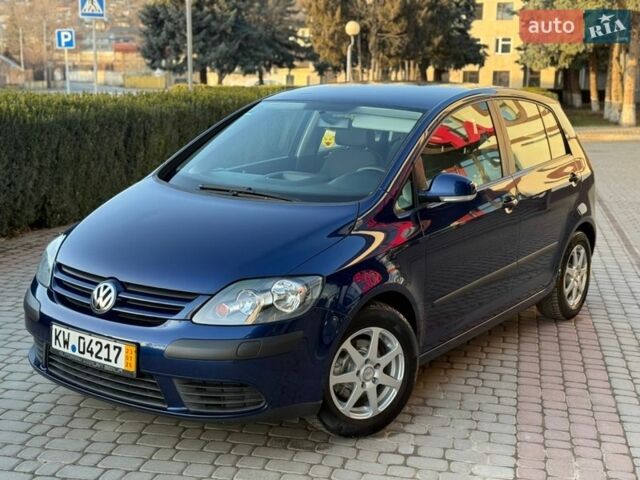 Синий Фольксваген Гольф Плюс, объемом двигателя 1.6 л и пробегом 180 тыс. км за 6199 $, фото 1 на Automoto.ua