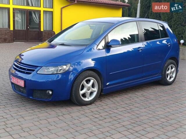 Синий Фольксваген Гольф Плюс, объемом двигателя 1.6 л и пробегом 260 тыс. км за 5399 $, фото 1 на Automoto.ua