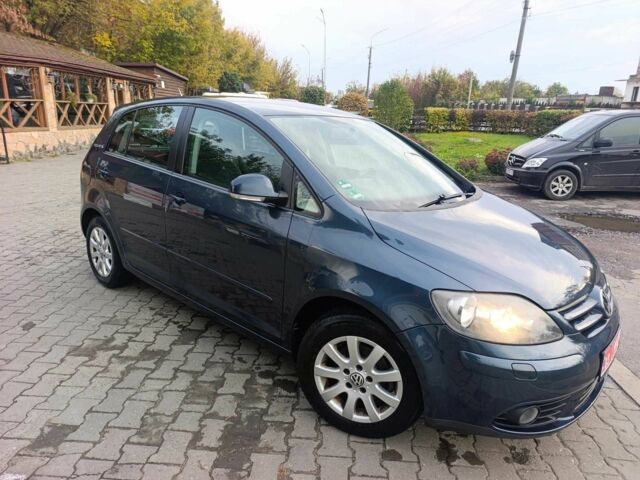 Синій Фольксваген Golf Plus, об'ємом двигуна 1.6 л та пробігом 241 тис. км за 5805 $, фото 1 на Automoto.ua