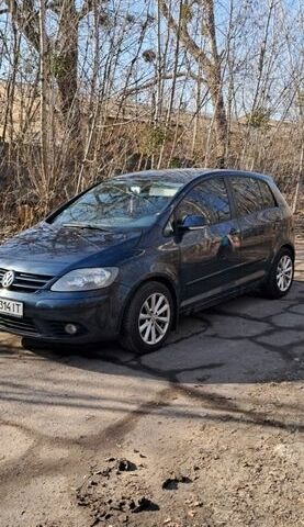 Синий Фольксваген Гольф Плюс, объемом двигателя 1.4 л и пробегом 168 тыс. км за 6300 $, фото 1 на Automoto.ua