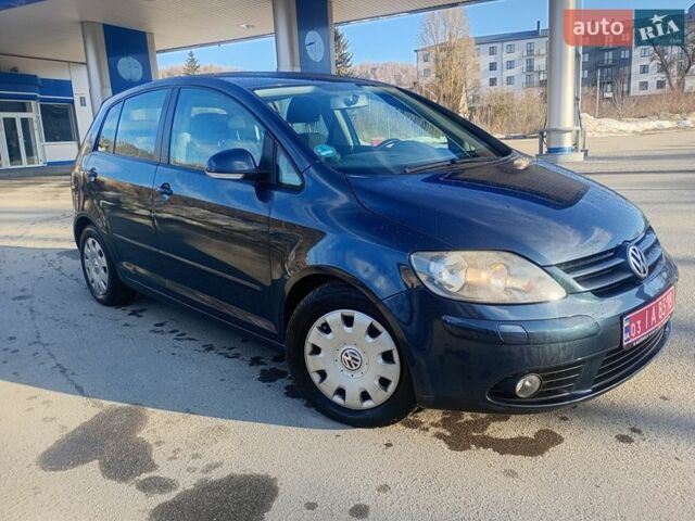 Синій Фольксваген Golf Plus, об'ємом двигуна 1.6 л та пробігом 240 тис. км за 5700 $, фото 1 на Automoto.ua