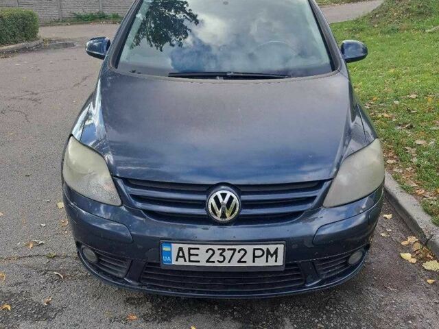 Синий Фольксваген Гольф Плюс, объемом двигателя 1.4 л и пробегом 3 тыс. км за 4400 $, фото 1 на Automoto.ua