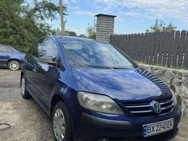 Синій Фольксваген Golf Plus, об'ємом двигуна 1.6 л та пробігом 230 тис. км за 5500 $, фото 1 на Automoto.ua