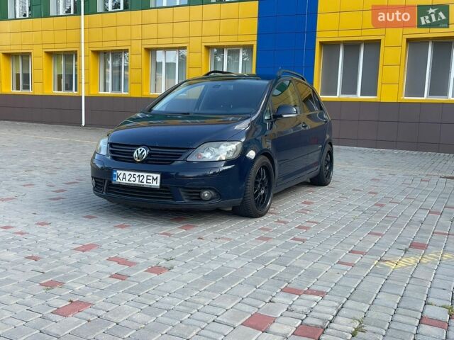 Синий Фольксваген Гольф Плюс, объемом двигателя 2 л и пробегом 245 тыс. км за 4400 $, фото 1 на Automoto.ua