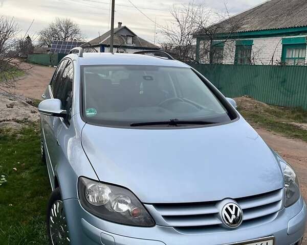 Синий Фольксваген Гольф Плюс, объемом двигателя 1.4 л и пробегом 181 тыс. км за 6600 $, фото 1 на Automoto.ua