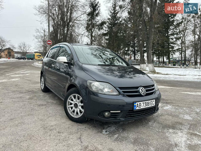 Синий Фольксваген Гольф Плюс, объемом двигателя 1.6 л и пробегом 217 тыс. км за 5899 $, фото 1 на Automoto.ua