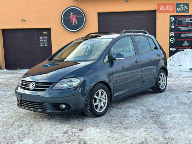 Синий Фольксваген Гольф Плюс, объемом двигателя 1.4 л и пробегом 226 тыс. км за 6750 $, фото 1 на Automoto.ua