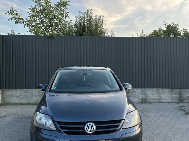 Синий Фольксваген Гольф Плюс, объемом двигателя 1.9 л и пробегом 301 тыс. км за 6000 $, фото 1 на Automoto.ua