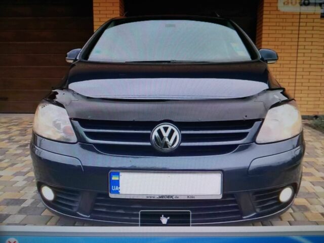 Синий Фольксваген Гольф Плюс, объемом двигателя 1.4 л и пробегом 151 тыс. км за 5000 $, фото 1 на Automoto.ua