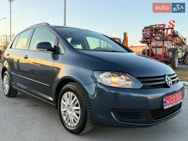 Синий Фольксваген Гольф Плюс, объемом двигателя 1.6 л и пробегом 172 тыс. км за 8999 $, фото 1 на Automoto.ua