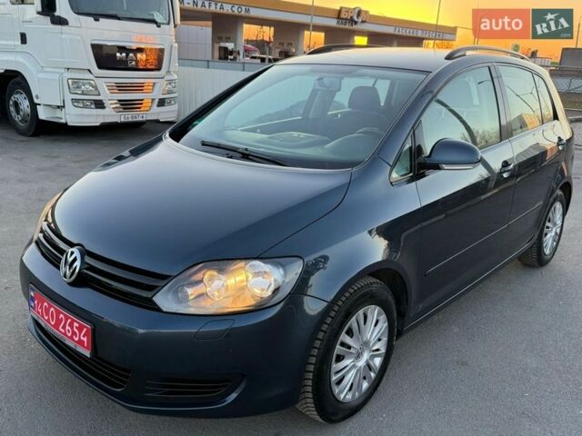 Синий Фольксваген Гольф Плюс, объемом двигателя 1.6 л и пробегом 172 тыс. км за 8877 $, фото 1 на Automoto.ua
